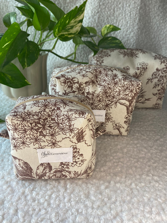 Claudine - boxy make-up bag - Latte macchiato