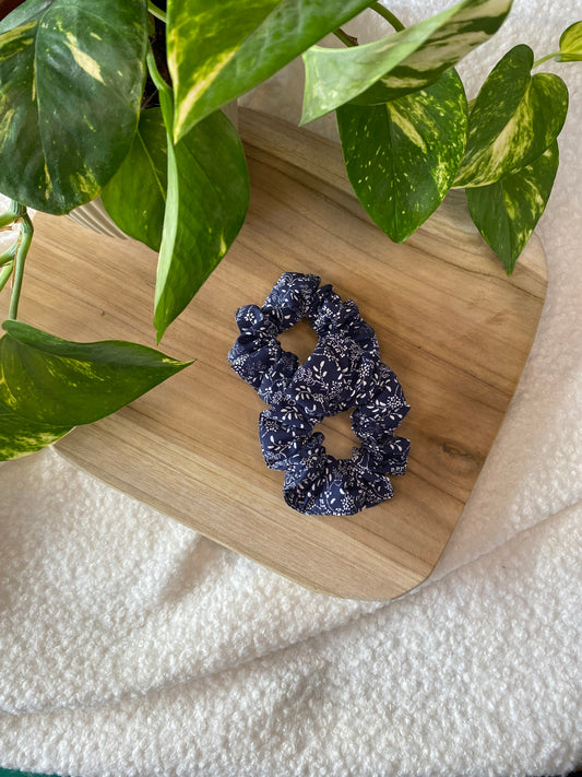 Dark blue white flower scrunchie